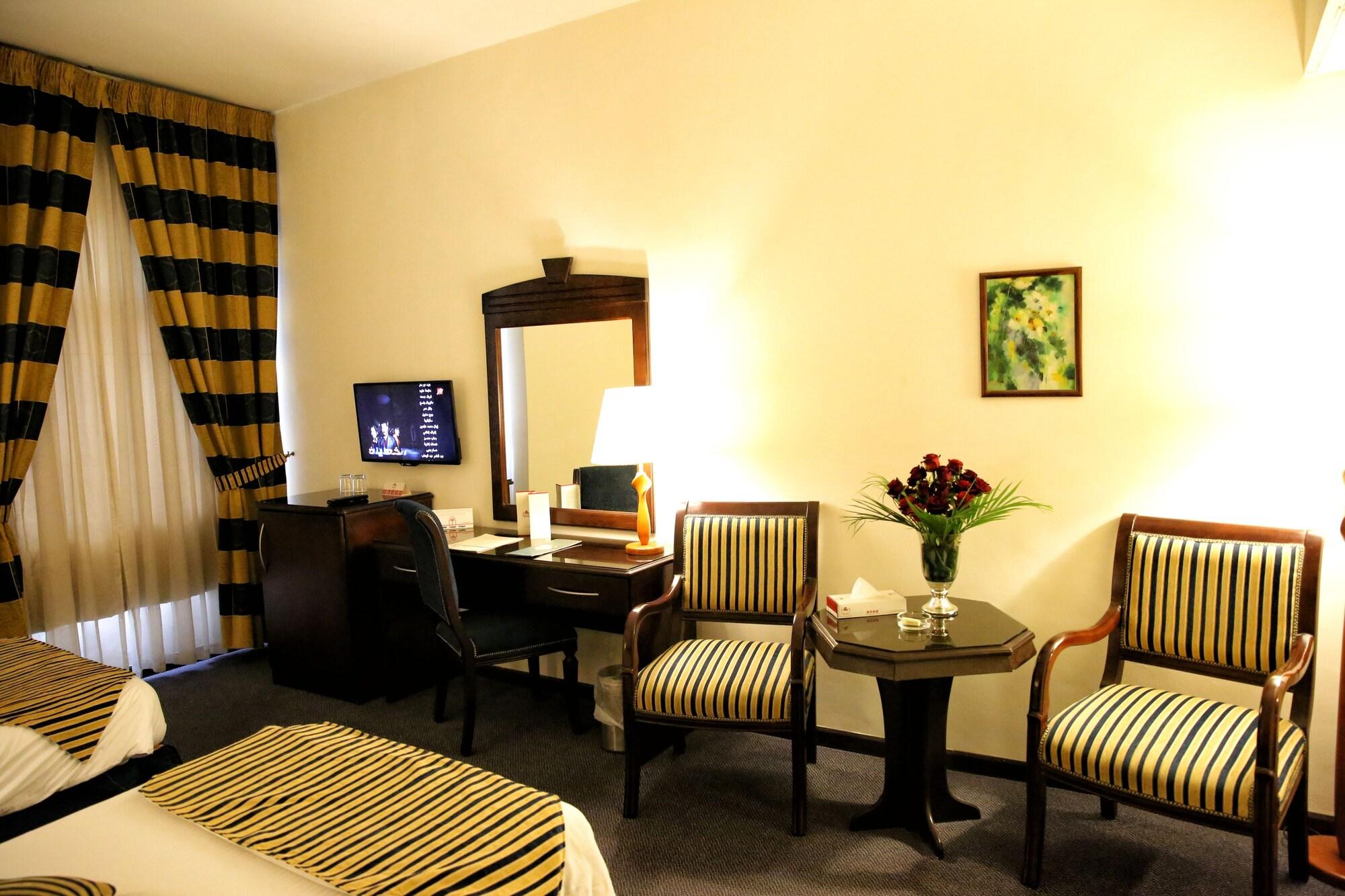 Al Fanar Palace Hotel And Suites Amman Buitenkant foto