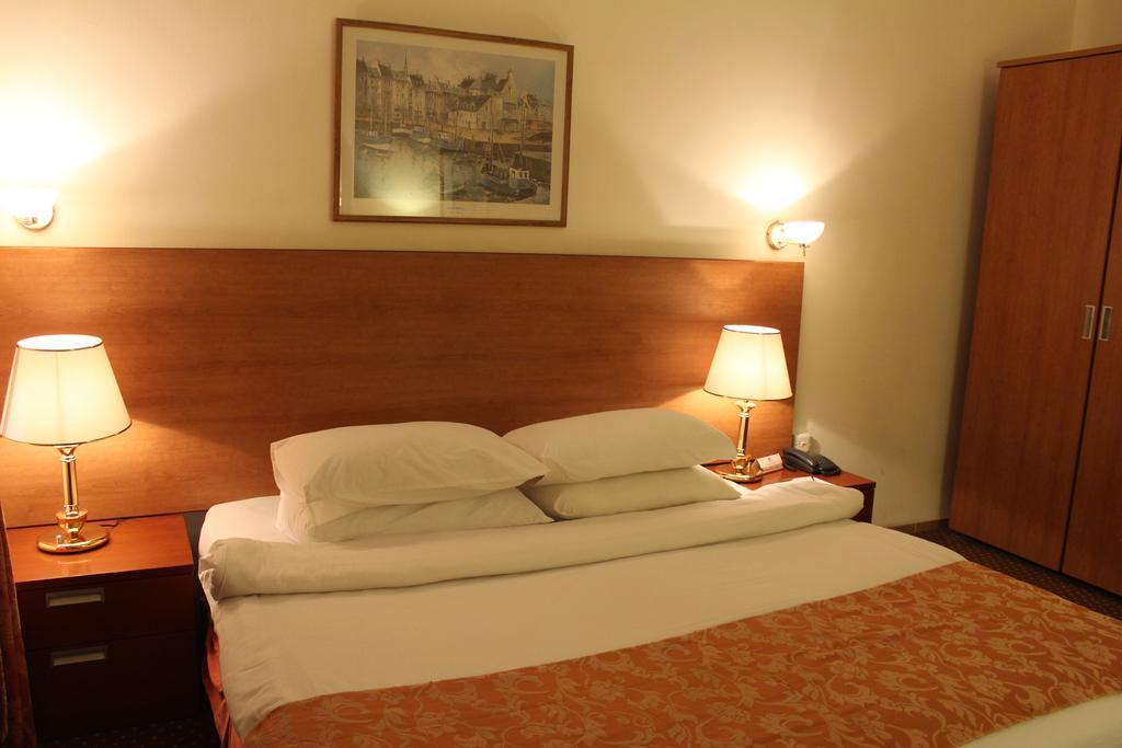 Al Fanar Palace Hotel And Suites Amman Buitenkant foto