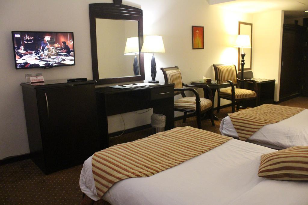 Al Fanar Palace Hotel And Suites Amman Buitenkant foto